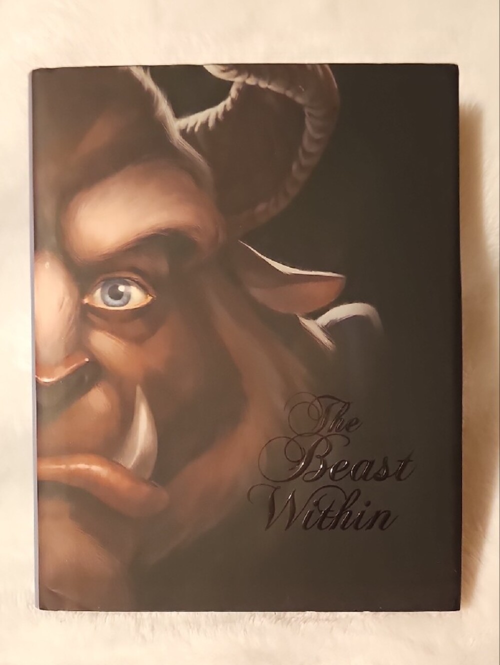 Disney 4 Book Bundle Hardcover. - Picture 6 of 9